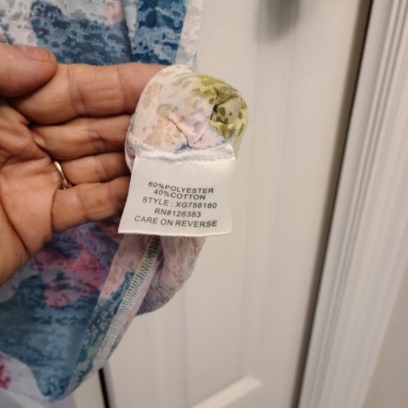 Multi colored top - Picture 3 of 5